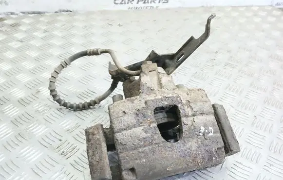 Chrysler Grand Voyager IV Front brake caliper