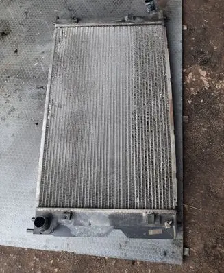 Toyota Corolla E120 E130 Coolant radiator MN422133