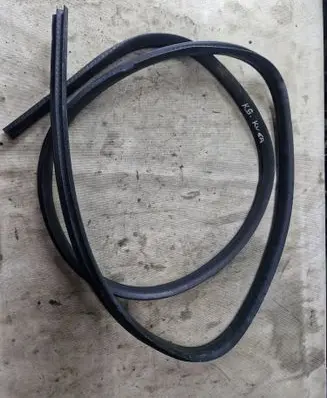 Ford Kuga I Rear door rubber seal (on body) KGKV67A