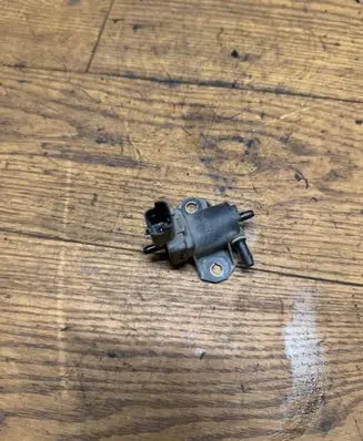 Citroen Berlingo Turbo solenoid valve 9688124580