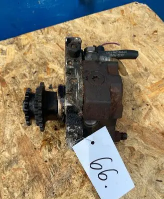 BMW 7 E65 E66 Fuel injection high pressure pump 7795713 0445010126