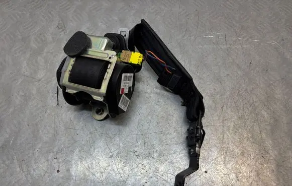 Volvo XC90 Rear seatbelt 31267531
