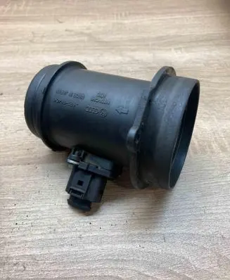 Audi A6 S6 C6 4F Mass air flow meter 1J0973705