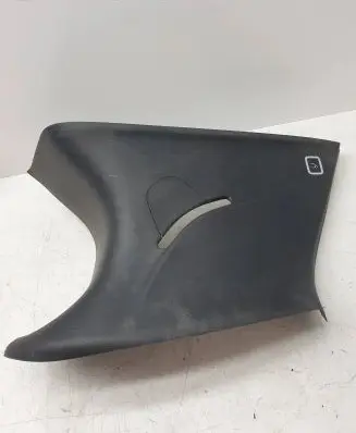 Chrysler Pacifica (D)pillar trim (top) 5RJ07DX9AG 00028835 F01875090BLR