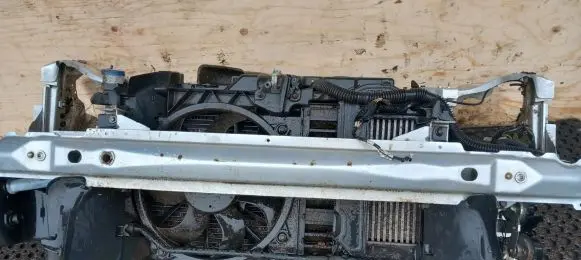 Citroen C5 Radiator support slam panel