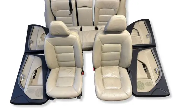 Volvo V70 Seat set 