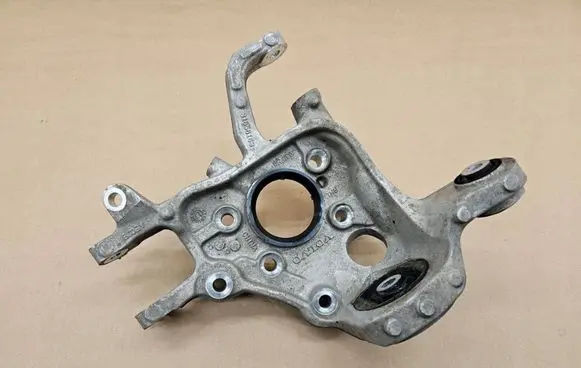 Volvo V60 Stub axle 32395009 31658163