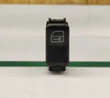 Mercedes-Benz C W202 Central locking switch button 2028203910
