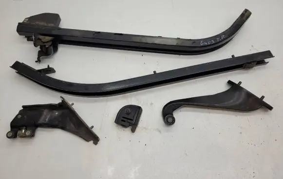 Peugeot Partner Sliding door middle roller runner 