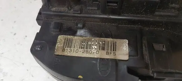 Hyundai Santa Fe Front door lock 813102B070