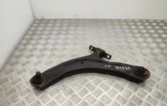 Nissan Qashqai Front lower control arm/wishbone