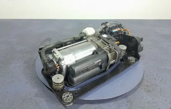Audi A8 S8 D2 4D Air conditioning (A/C) compressor (pump) 4N0616005D