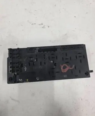 Mercedes-Benz E W210 Fuse box set 0025452701