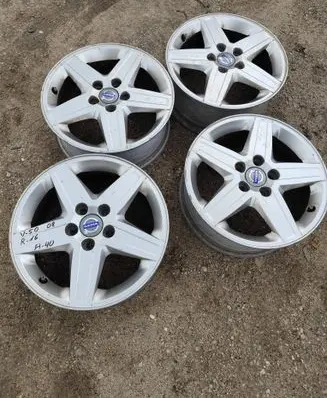 Volvo V50 R16 alloy rim