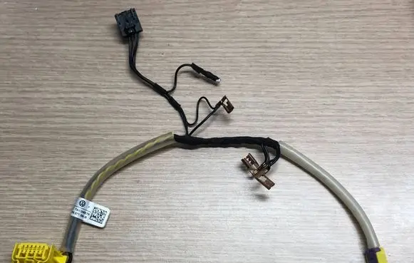 Volkswagen Touareg II Airbag squib ring wiring 7P6971584B 048378