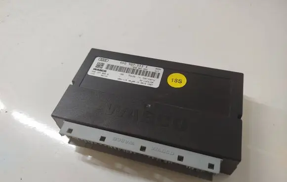 Audi A8 S8 D4 4H Suspension control unit/module 4H0907553E 4H0907553
