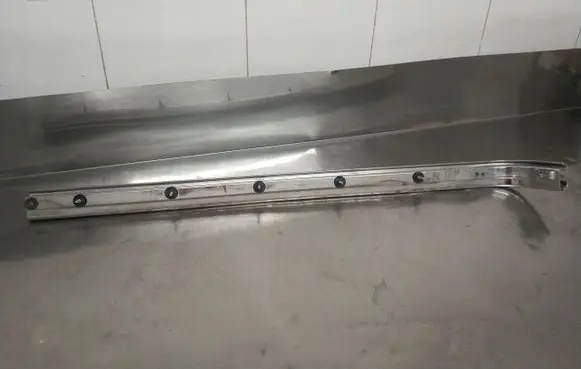 Ford Transit Custom Sliding door lower roller guide/hinge BK21V25004