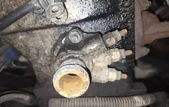 Audi A4 S4 B5 8D Engine coolant pipe/hose