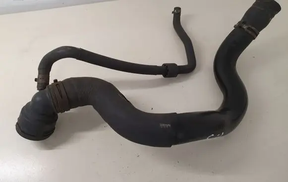 Audi A3 S3 8P Engine coolant pipe/hose