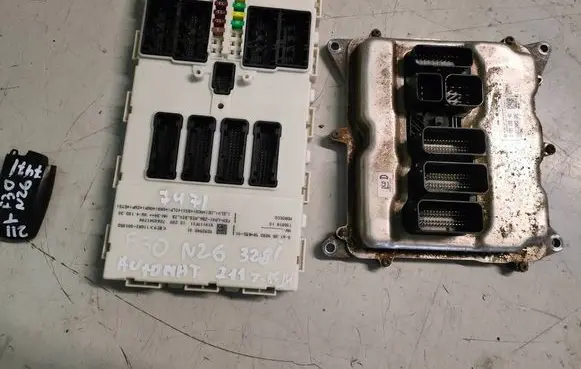 BMW 3 F30 F35 F31 Engine control unit/module 8601159