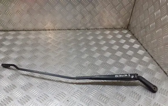 Skoda Octavia Mk1 (1U) Front wiper blade arm 1J1955410