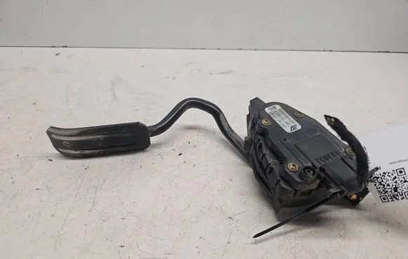 Seat Alhambra (Mk1) Accelerator throttle pedal 7M1721603A