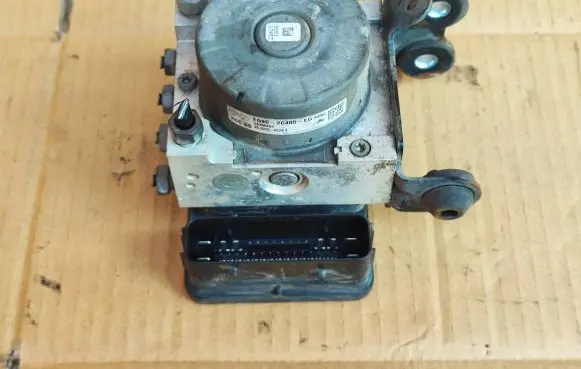 Ford Mondeo MK V ABS Pump EG9C2C405EG