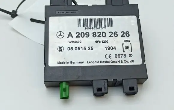 Mercedes-Benz CLK A209 C209 Other control units/modules A2098202626 05051525