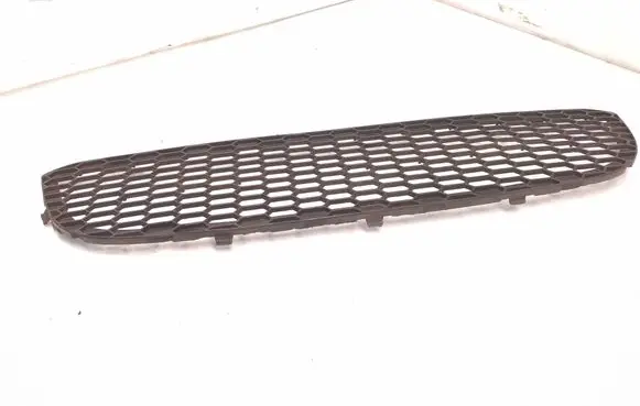 BMW 1 E81 E87 Front bumper lower grill 7906809