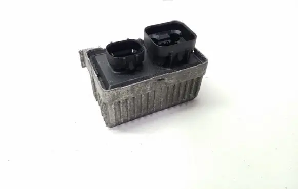 Opel Insignia A Glow plug pre-heat relay 55574293