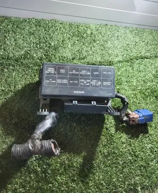 Nissan Patrol Y60 Fuse box set VC060