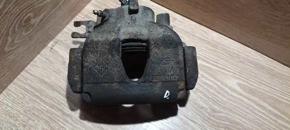 Renault Laguna II Front brake caliper