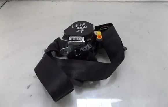 Seat Leon (1P) Front seatbelt