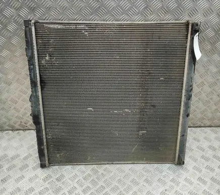 Coolant radiator