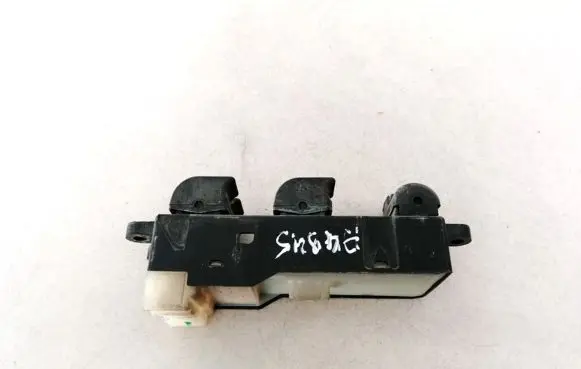 Nissan Almera Electric window control switch