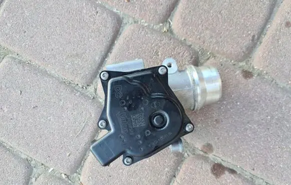 Renault Captur II Throttle valve 161A03415R