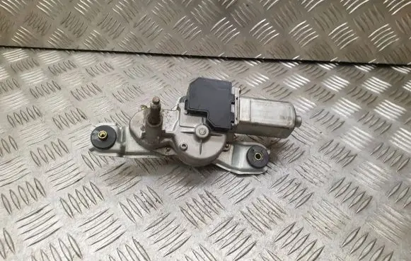 Toyota Corolla E120 E130 Rear window wiper motor 8513002020
