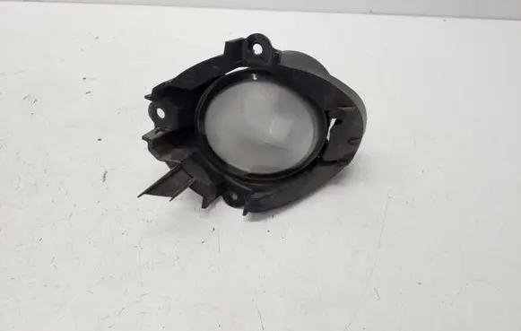 Toyota Avensis T270 Front fog light 812200D042 89210657