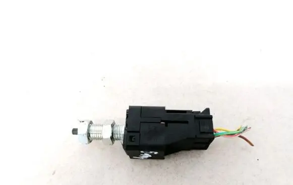 Ford Mondeo Mk III Brake pedal sensor switch