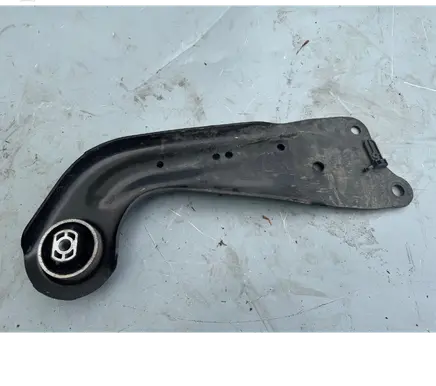 Volkswagen T-Roc Rear control arm 5Q0505225 5Q0505225C