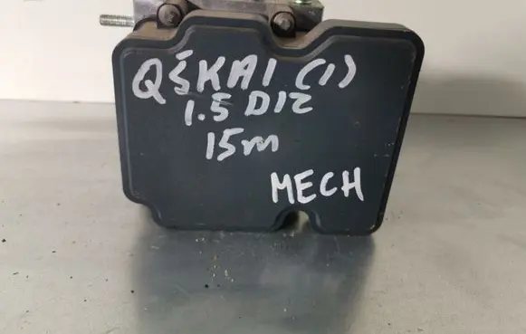 Nissan Qashqai ABS Pump 476604EA1E