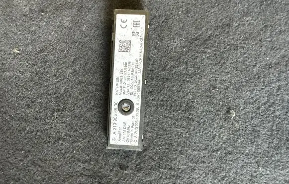 Mercedes-Benz E W213 Aerial antenna amplifier A2139056800