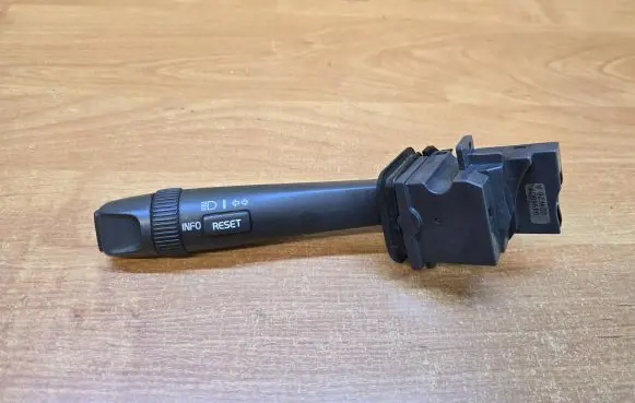 Volvo V70 Indicator stalk 9496807 02W26A