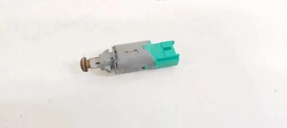 Renault Megane II Brake pedal sensor switch 8200168240B