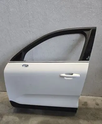 Volvo XC40 Front door