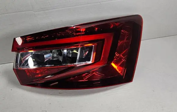 Skoda Superb B8 (3V) Rear/tail lights 3V9945208SK