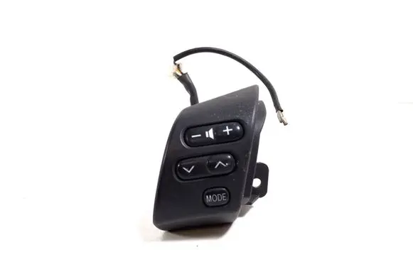 Lexus RX 330 - 350 - 400H Steering wheel buttons/switches 84247-48010