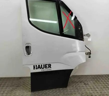 Iveco Daily 5th gen Front door 5801519999