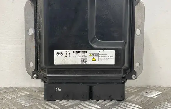 Subaru Forester SH Engine control unit/module 2757000101