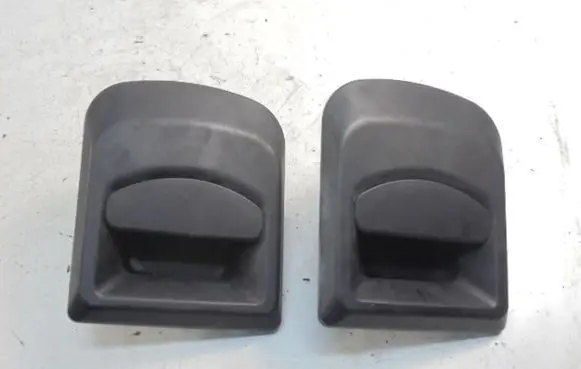 Iveco Daily 35.8 - 9 Front door exterior handle 